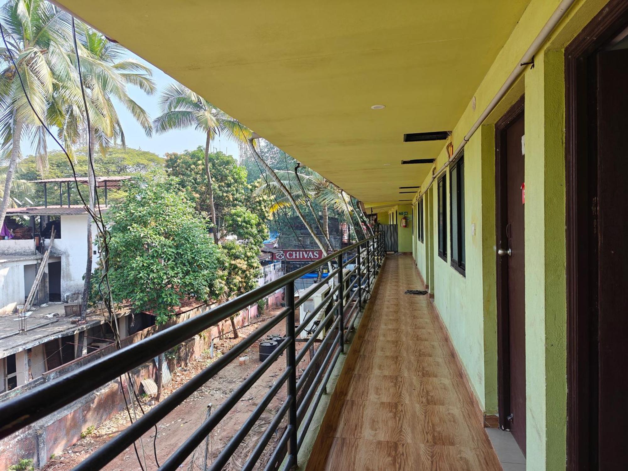 Hotelpornima Отель Пурнима Candolim Esterno foto