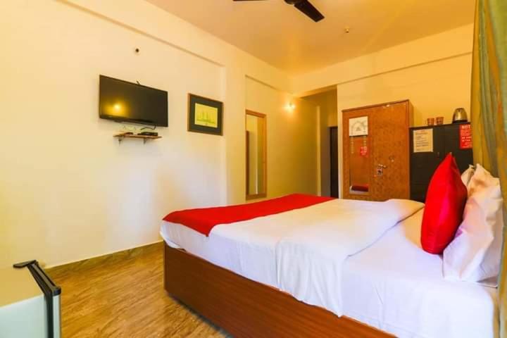 Hotelpornima Отель Пурнима Candolim Esterno foto